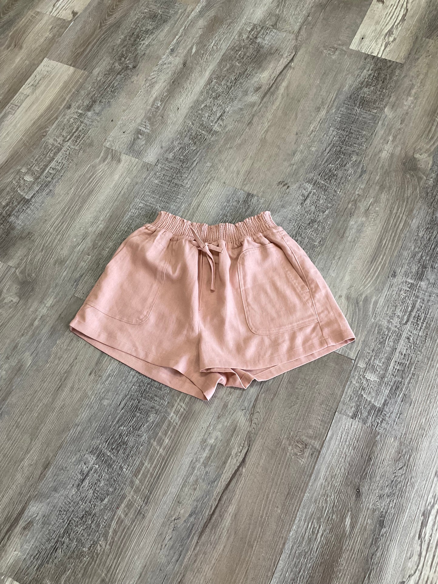 SMOCKED TIE SHORTS