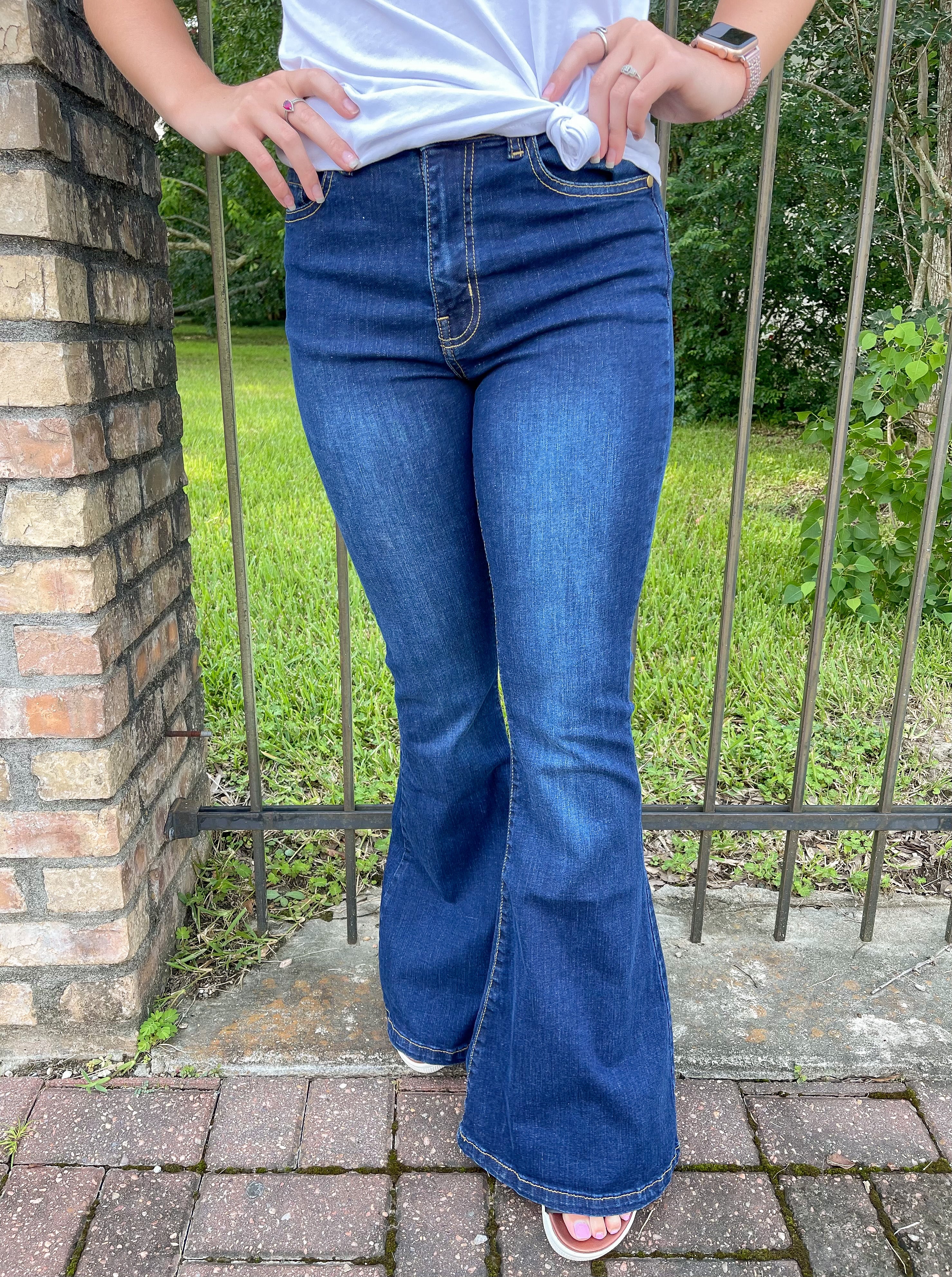 Short fashion girl flare jeans